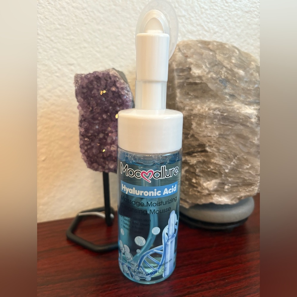 Mocoallure Hyaluronic Acid Cleansing Mousse